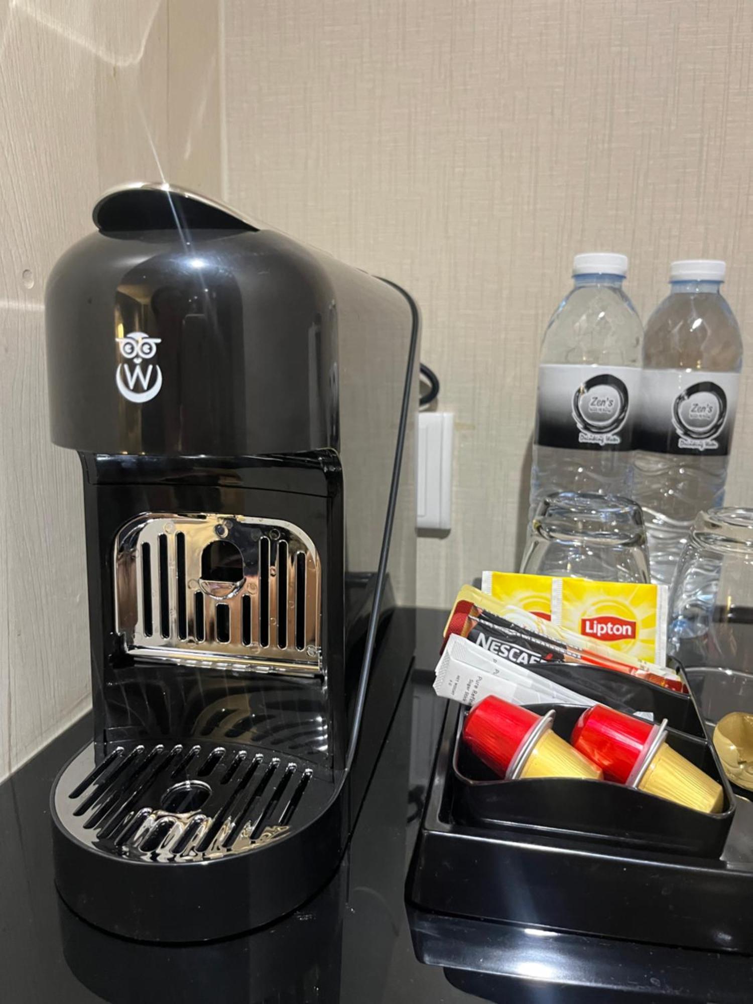 泽希纳水疗度假村【SHA Extra Plus】 Patong 外观 照片 A Nespresso machine